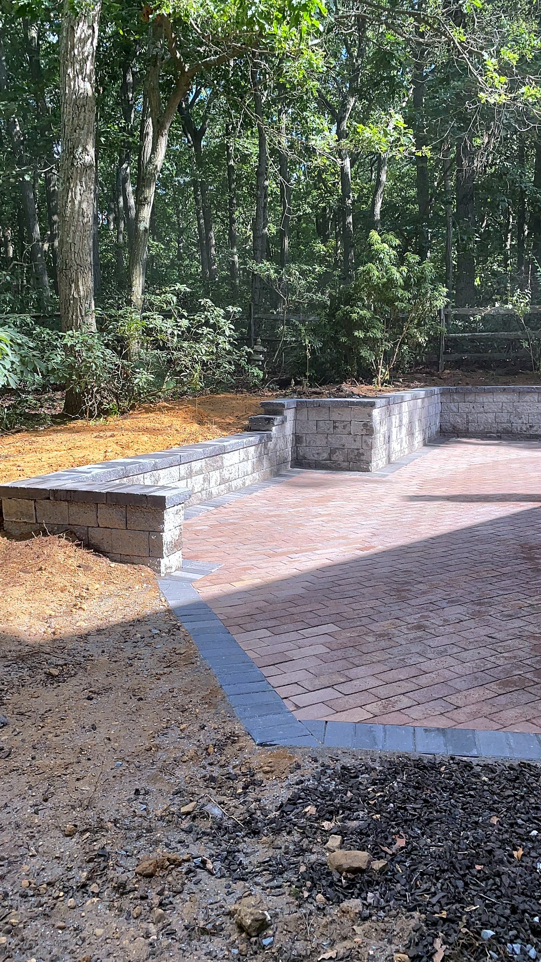 Retaining Wall & Paver Patio — Voorhees, NJ